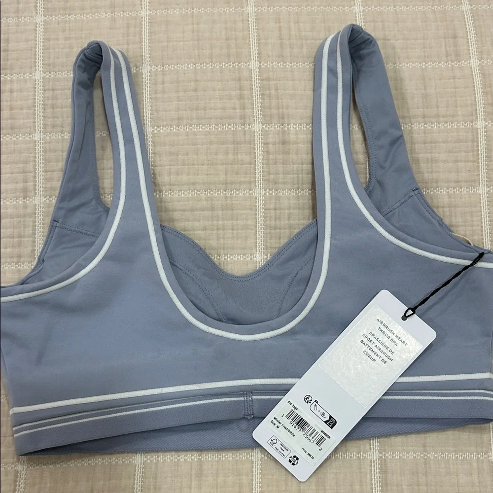 ALO BEST SELLER
Alosoft Heart Throb Bra
Brand new price is firm - Picture 6 of 6